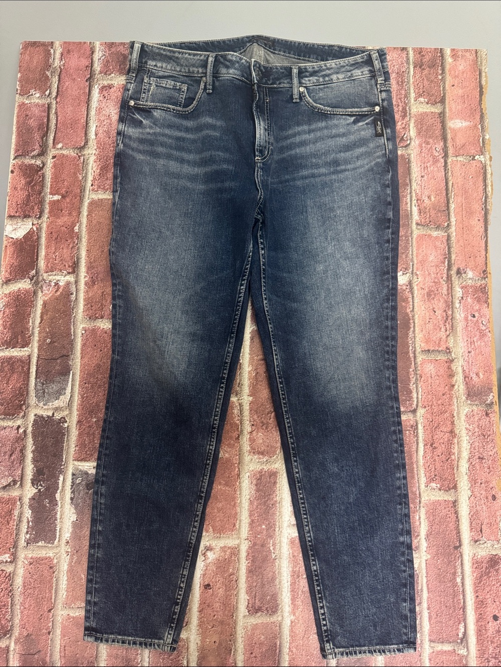 Silver Avery Skinny Jeans Size 18/31